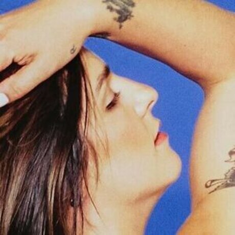 The Beaches model naked image