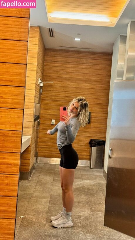 amateur squirt onlyfans free photo