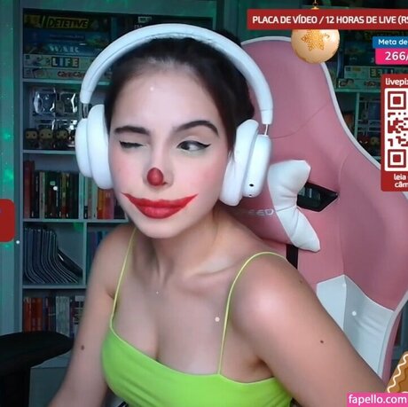 Larissa Costa sexy star img