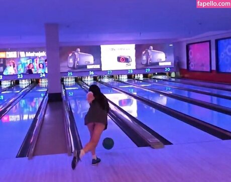 bodybuilder nude onlyfans beautiful naked pic