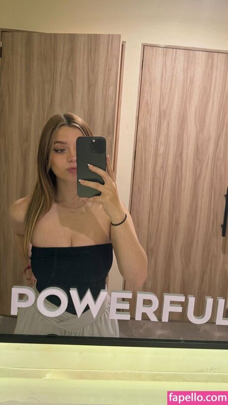 naked trans onlyfans sexy photo