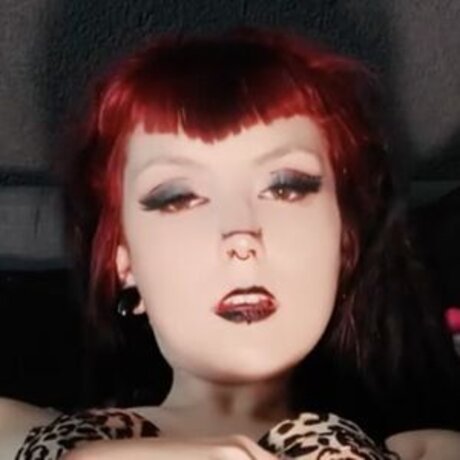 nekro slut666 art model picture