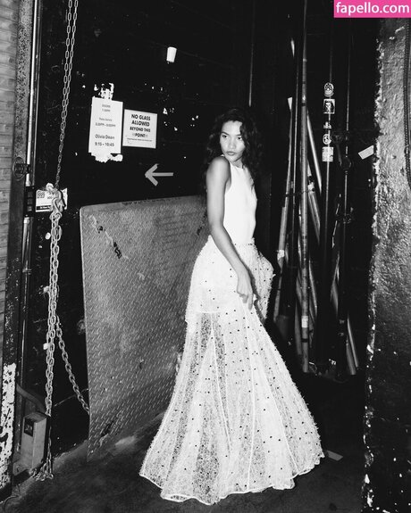 Olivia Dean pornstar beautiful galleries