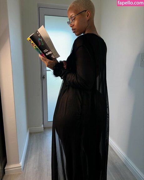 Faustina Thobakgale model sexy pics