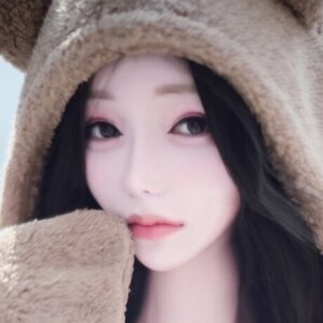 Seolhwa Yoon_ high quality star photo