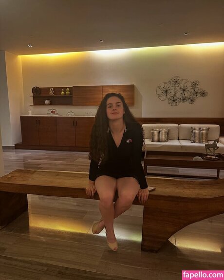 Abbi Pulling model top photos