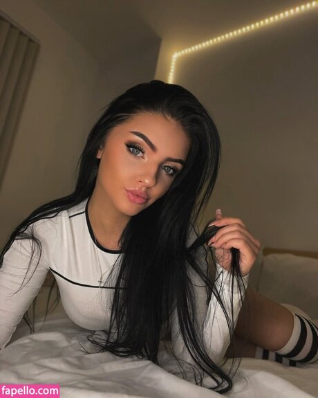 Anitkova model hd picture