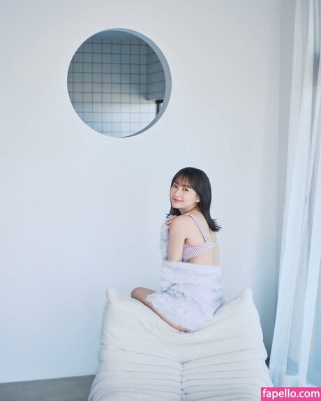 Tanaka Miku hot actress image