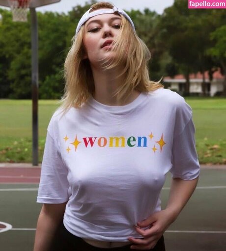 Jessie Paege naked pornstar photo