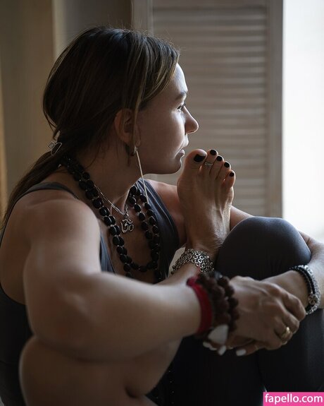 Eva Shik free pornstar image