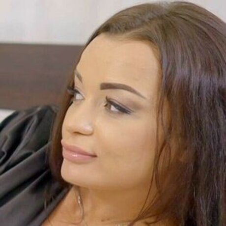 Daphne Klyde porn star pictures