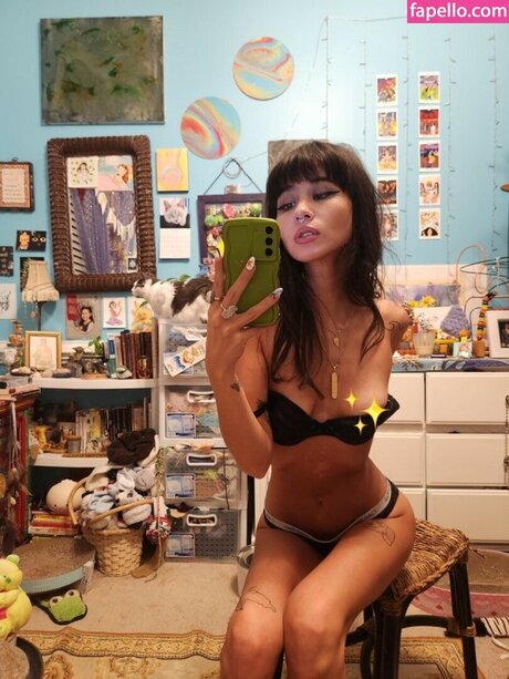 mama moons beautiful actress img