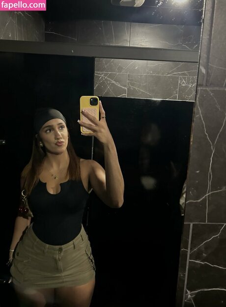 juliannaa___ art model pics