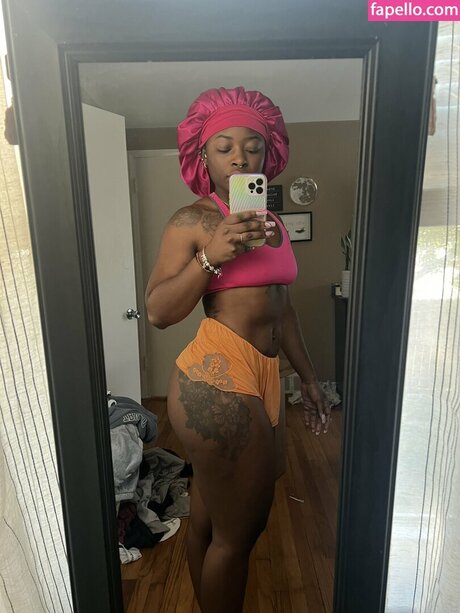 Locdbree high quality model pics