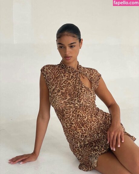 Alexis Carrington perfect pornstar galleries