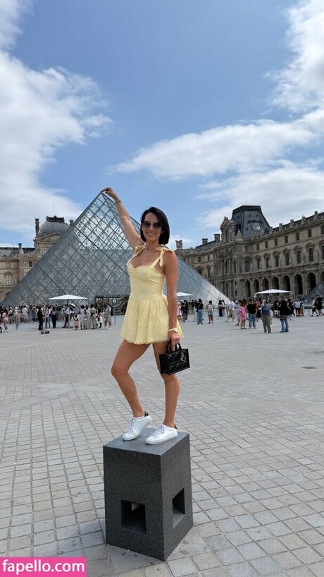 18 free onlyfans hot img