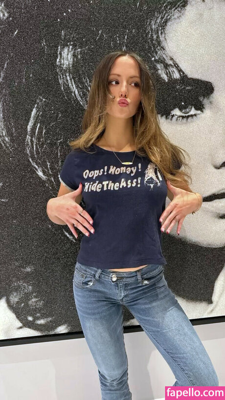 Lily Mo Sheen model nice gallery