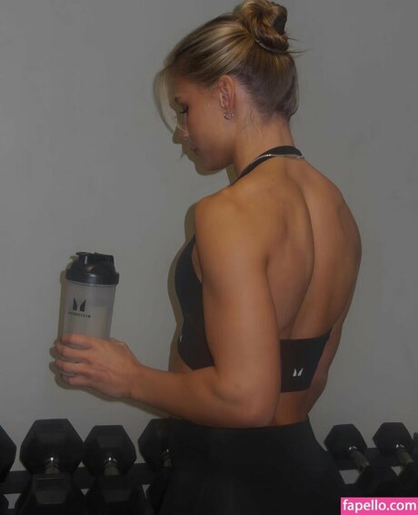 Demi Van Den Wildenberg star sexy images