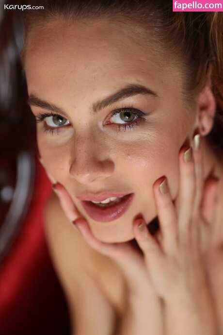 Alecia Fox star high quality images