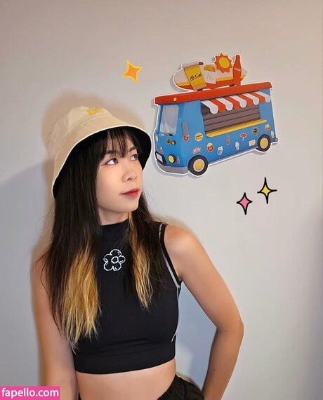 Wolfsbanee hd pornstar photos