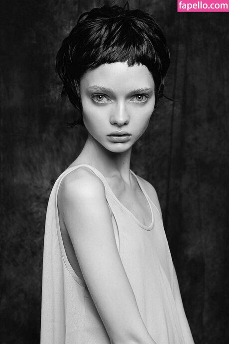 Katiusha erotic actress picture