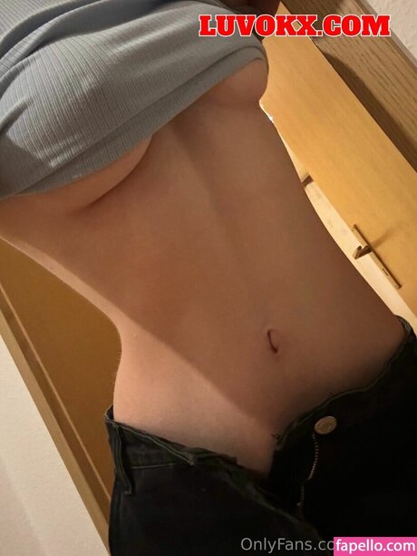 Junge Karoline adult actress img