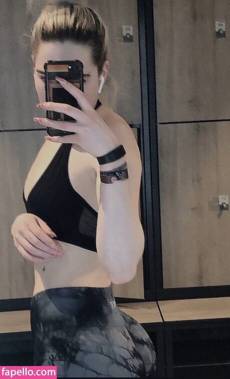 sky stn_ art actress photos