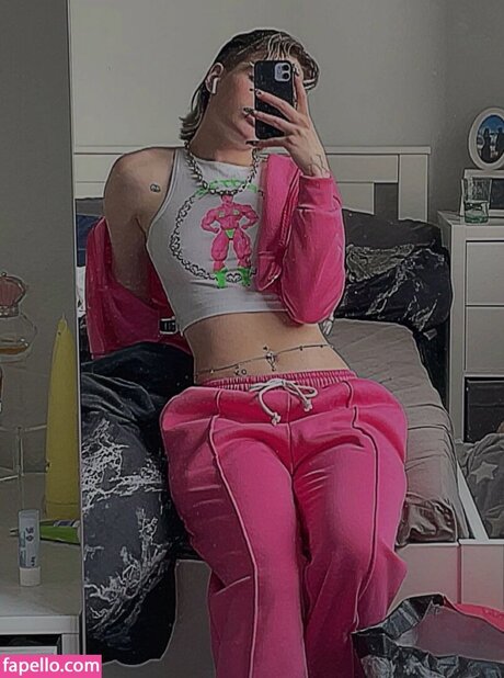 sky stn_ beautiful model images