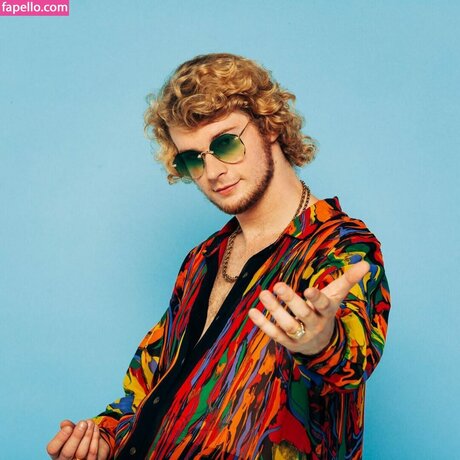 yunggravy sex model pics