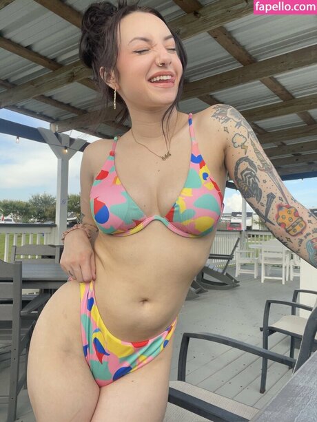 Amaris Blair star pornographic image