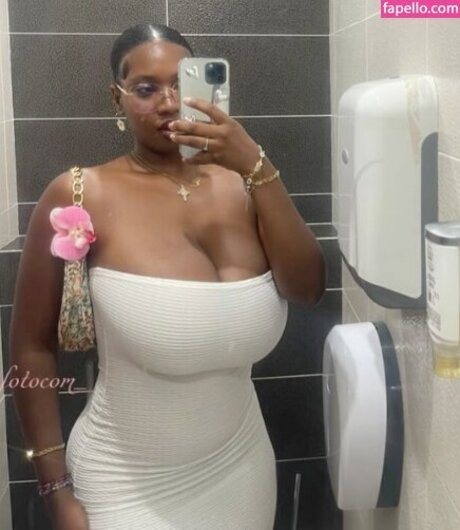 Imacow pornographic actress photos