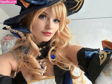 Avygenki adult model image