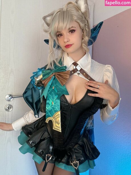 Avygenki star exclusive pics