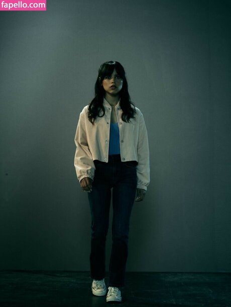 Jenna Ortega pretty actress pictures