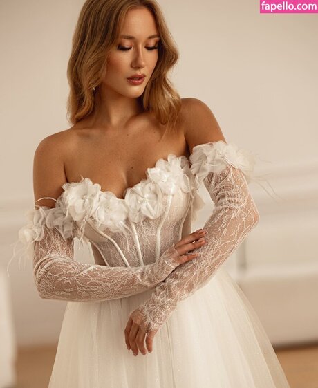 Oliwia Petryna sexy actress img