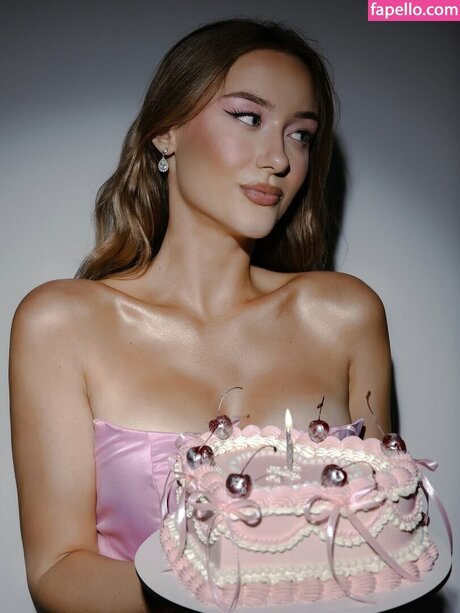 Oliwia Petryna exclusive model images