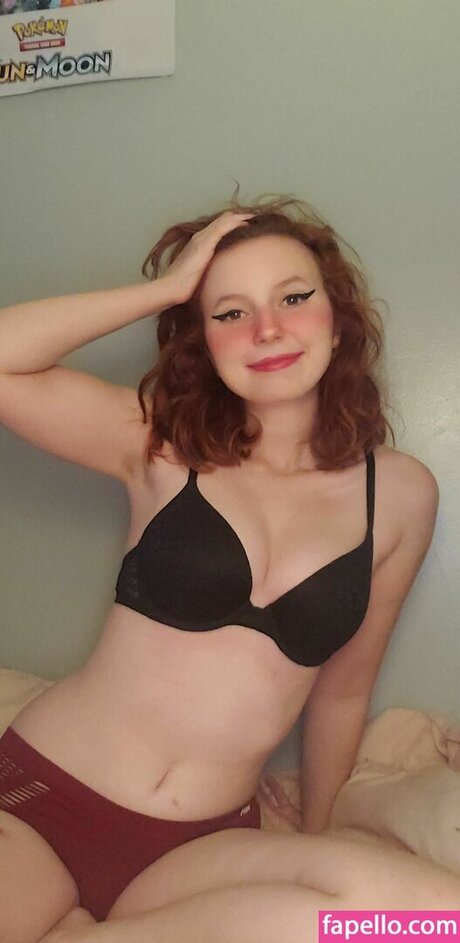 Jessicahenlo pretty pornstar image