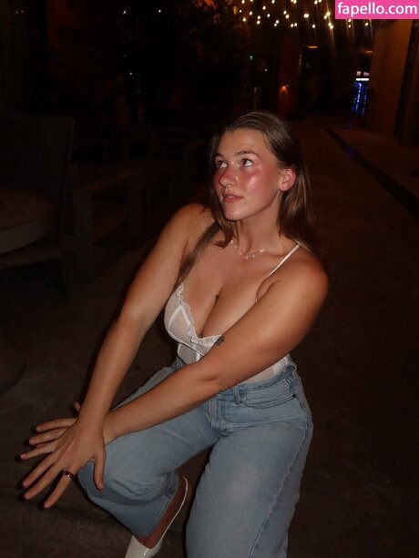 Esther Burden exclusive pornstar pictures