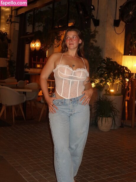 Esther Burden naked pornstar img