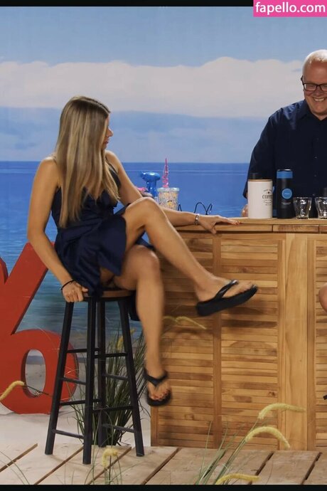 Pearl Tv Upskirt adult star pictures