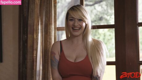 Hadley Haze model free archive