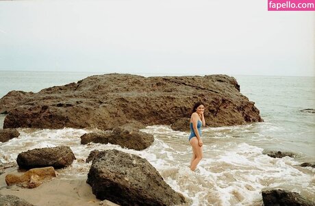 Blu Hunt pretty pornstar archive