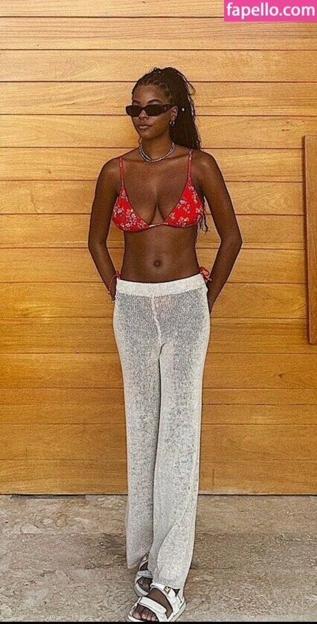 allieredmondd porn star images