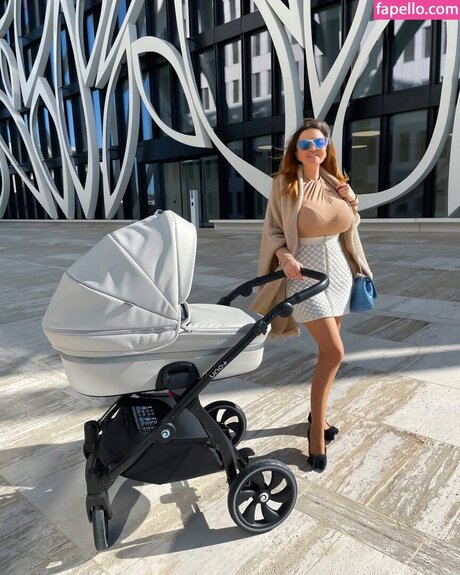 natizanellati perfect model img