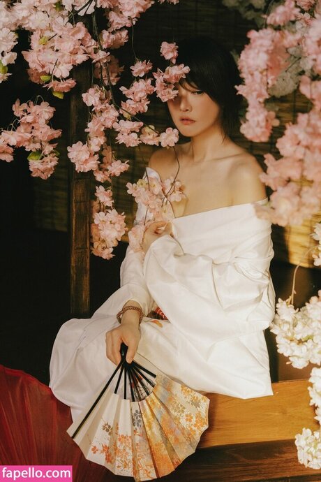 saggy milf onlyfans erotic images