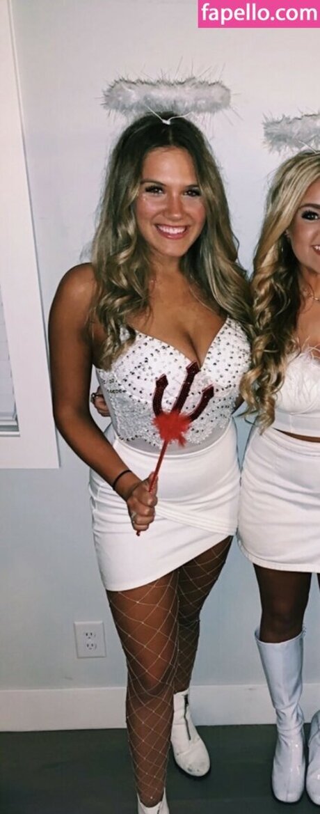 Busty Blondes xxx model photos