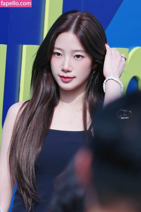 Kazuha Nakamura_ art model pic