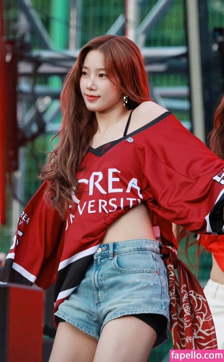 Kazuha Nakamura_ star sexy image