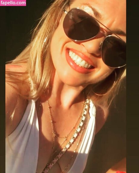 Heather Hardy hd model pics