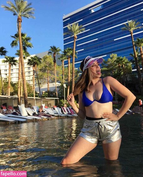 Sarah Whittle exclusive model photos